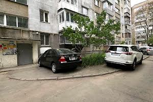 квартира по адресу Небесной Сотни просп. (Маршала Жукова), 28