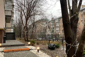 комерційна за адресою Андрія Верхогляда вул. (Михайла Драгомирова), 6-Б