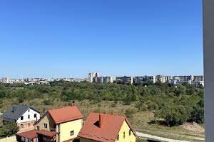 квартира за адресою Заозерна вул., 1