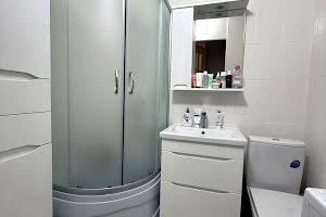 квартира за адресою Чорновола вул., 136