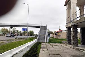 комерційна за адресою Центральна, 1