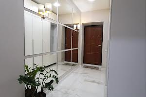 квартира за адресою Кобилянської вул., 1