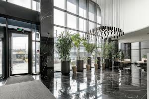 комерційна за адресою Степана Бандери просп. (Московський), 9Б