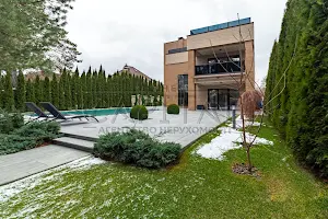 дом по адресу Набережная ул.