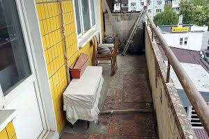 квартира за адресою Калинова вул., 82