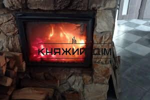 будинок за адресою с. Пухівка, Вегівська, 1