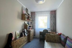 квартира за адресою Тролейбусна вул., 8