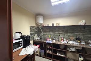 комерційна за адресою Пластова, 4