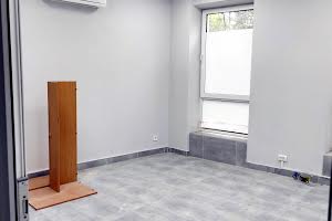 комерційна за адресою Прохоровська вул., 53