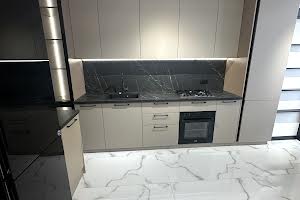 квартира за адресою Степана Бандери вул., 79