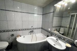 квартира за адресою Манастирського вул., 46