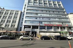 комерційна за адресою Шота Руставелі вул., 16