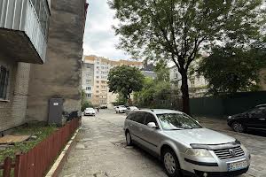 квартира за адресою Григорія Квітки-Основ'яненка вул., 4