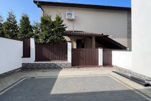 будинок за адресою Озерна, 8В