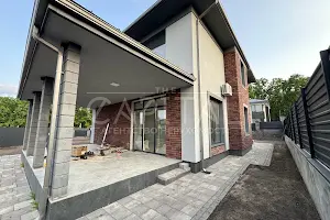 будинок за адресою Ягідна