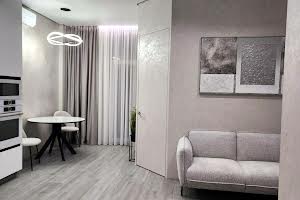 квартира за адресою Космонавтів просп., 49