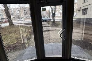 коммерческая по адресу Богдана Хмельницкого просп. (Героев Сталинграда), 9