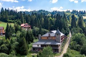 комерційна за адресою Устияновича вул., 1