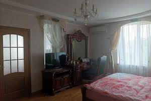 будинок за адресою Центральна вул., 26