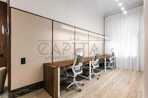 комерційна за адресою Саксаганського вул., 58