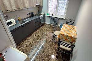 квартира за адресою Озерна, 3