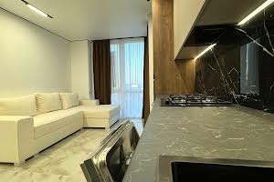 квартира за адресою Степана Бандери вул., 77