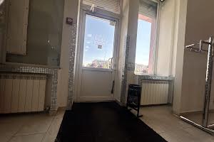 комерційна за адресою Наукова вул., 67
