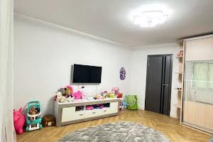 квартира за адресою Крайна вул., 1А