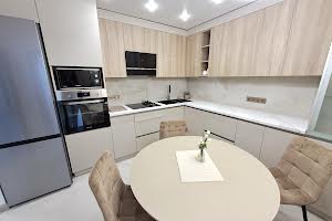 квартира за адресою Андрія Сахарова вул., 10