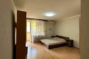 квартира по адресу Небесной Сотни просп. (Маршала Жукова), 28