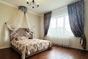 будинок за адресою Харківська вул., 4