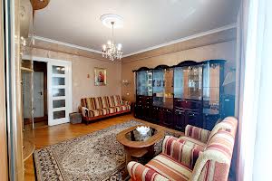 квартира за адресою Мельника, 4