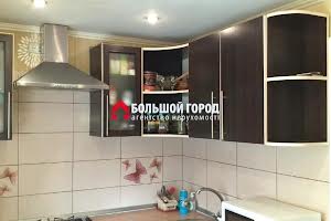 квартира за адресою Чарівна вул., 38