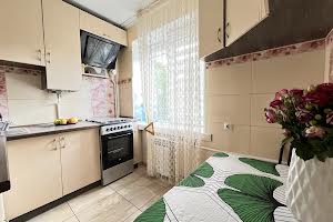 квартира за адресою Бажана вулиця, 16