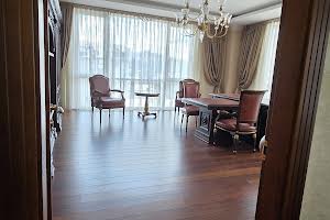 комерційна за адресою Мечникова вул., 10