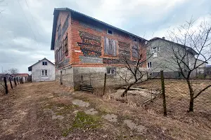 дом по адресу Лесі Українки