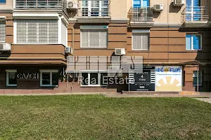 комерційна за адресою Метрологічна вул., 11-А