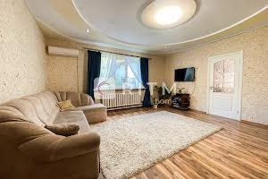 квартира по адресу Макарова ул., 32