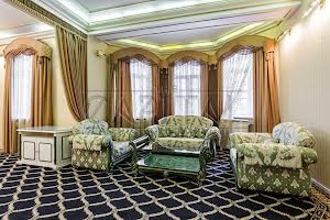 коммерческая по адресу Патріарха Володимира Романюка ул. (Жовтнева), 2Б