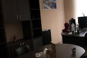 комерційна за адресою Незалежності вул., 11