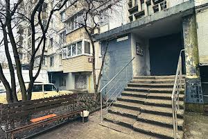 квартира за адресою Киргизька, 3