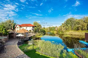 дом по адресу с. Вишенки, Центральна, 3