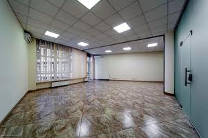 коммерческая по адресу Евгения Коновальца ул. (Щорса), 7-9