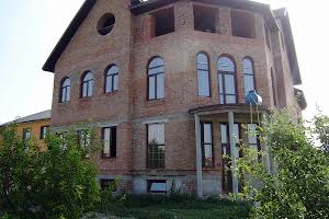будинок за адресою Вишнева