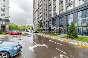 коммерческая по адресу Любомира Гузара просп. (Космонавта Комарова), 11