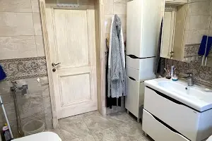 комерційна за адресою Академіка Шалімова вул., 1