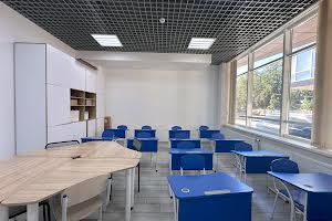 комерційна за адресою Замостянська вул. (50-річчя Перемоги), 15