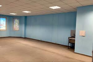 комерційна за адресою Івана Дяченка вул., 20Б