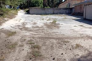 коммерческая по адресу Центральна, 1