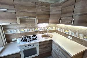 квартира за адресою Космонавтів вул., 24